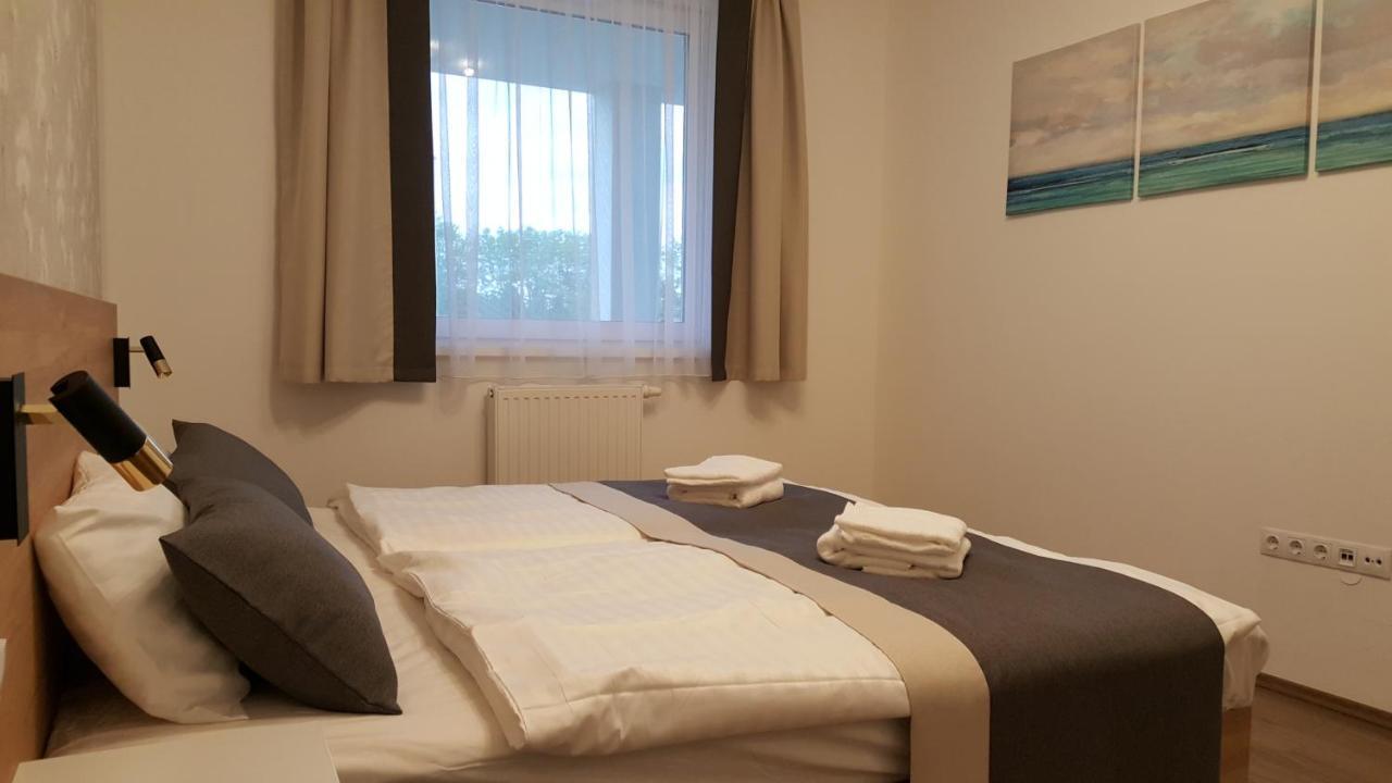 Lelle Resort B20 Balatonlelle Exterior foto